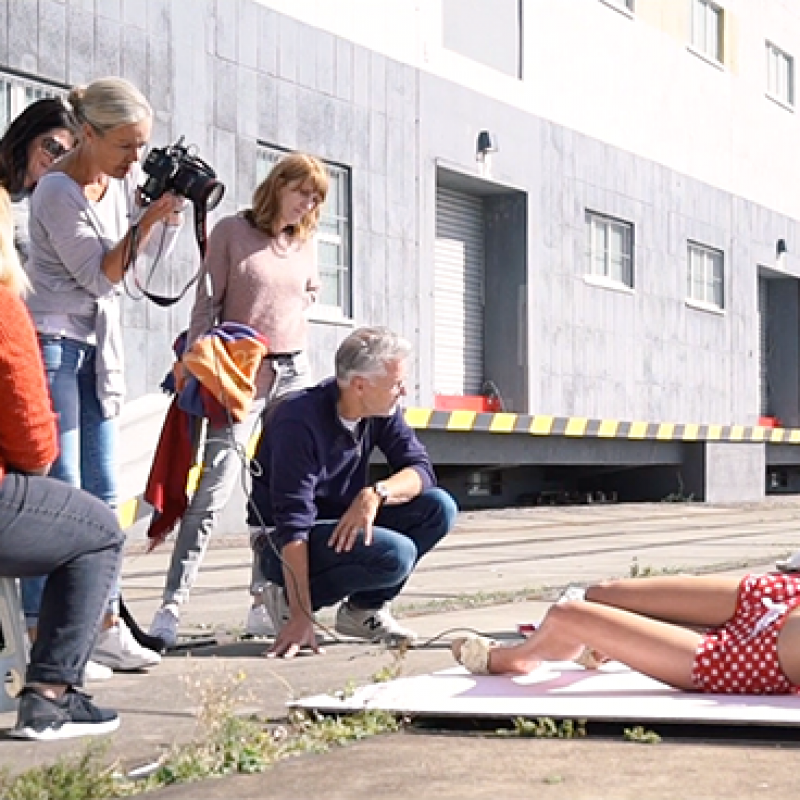 BEHIND THE SCENES SOFTCLOX